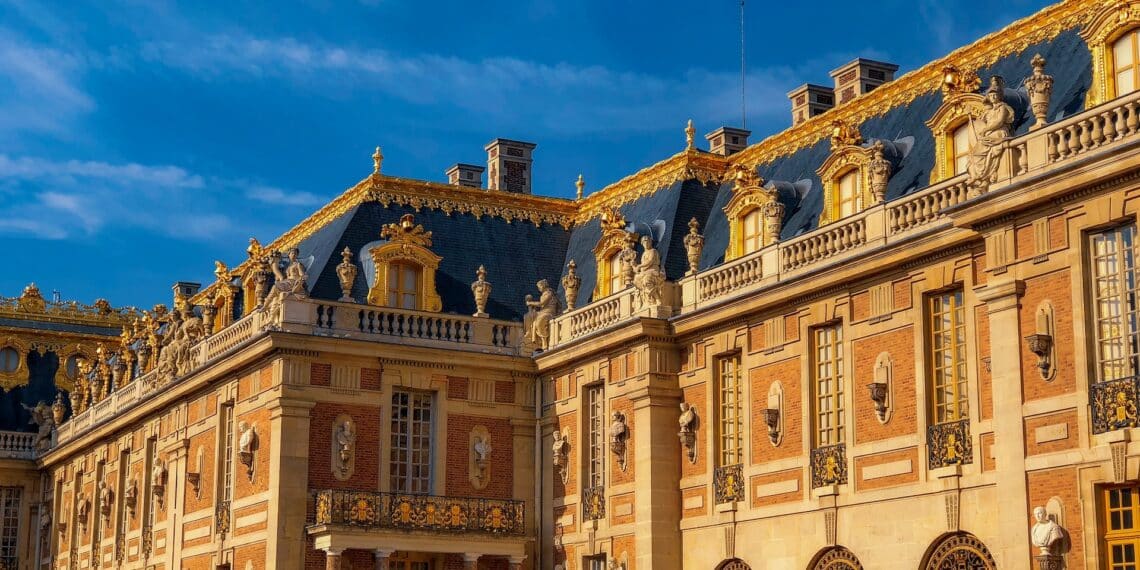 Château de versailles au crépuscule