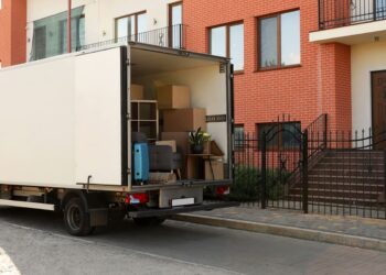 Un camion de déménagement que l'on peut retrouver chez Leriche Location.
